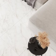 Глазурованный керамогранит Ceradim Carrara Immense 80x80 см 1.92 м² полированный цвет белый